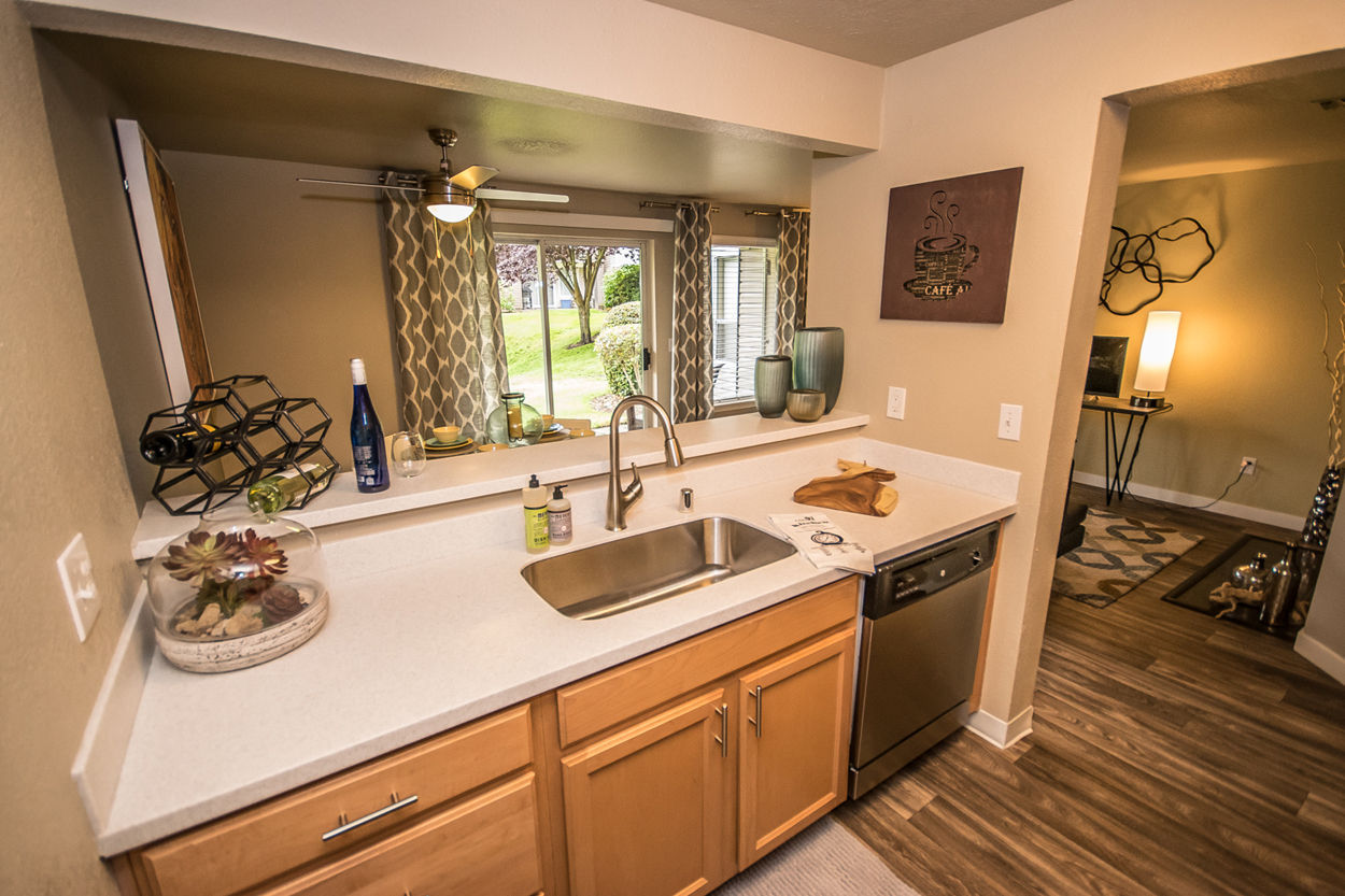 The Fairways Apartments Image 31