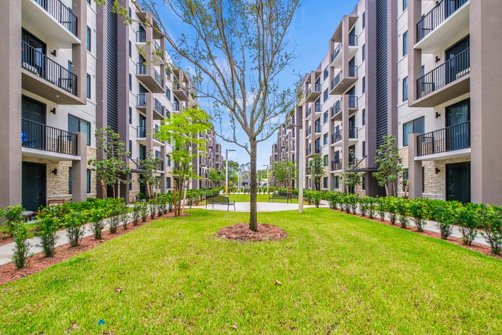Oak Enclave Image 12