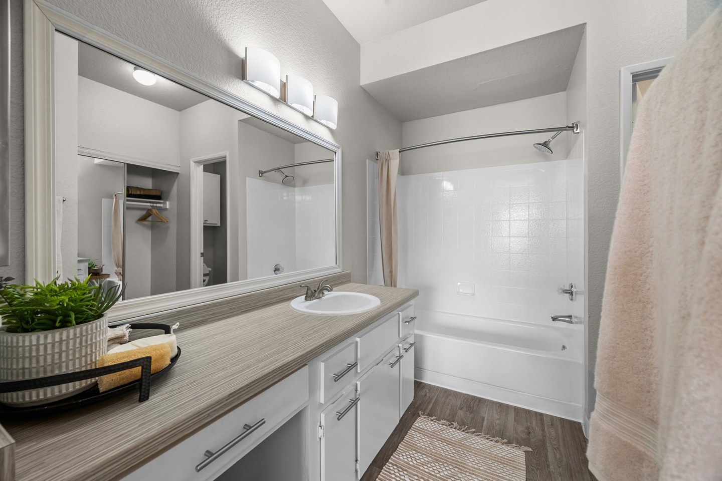 Greentree Place Image 13