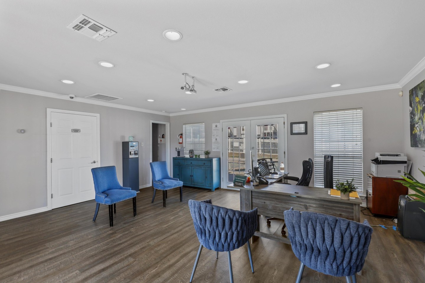 The Flats at Brentwood Image 7
