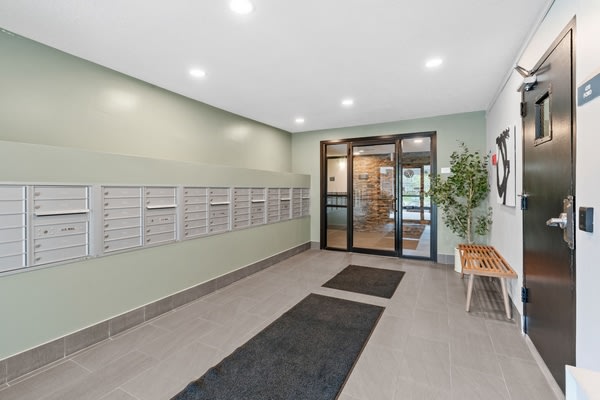 Shelard Village Apartments Image 33
