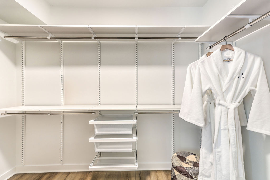 Ariva Luxury Residences Image 43
