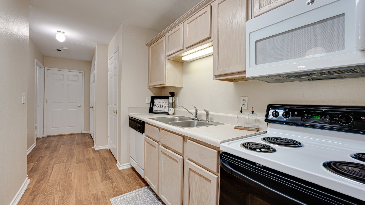 Cleburne Terrace Image 1