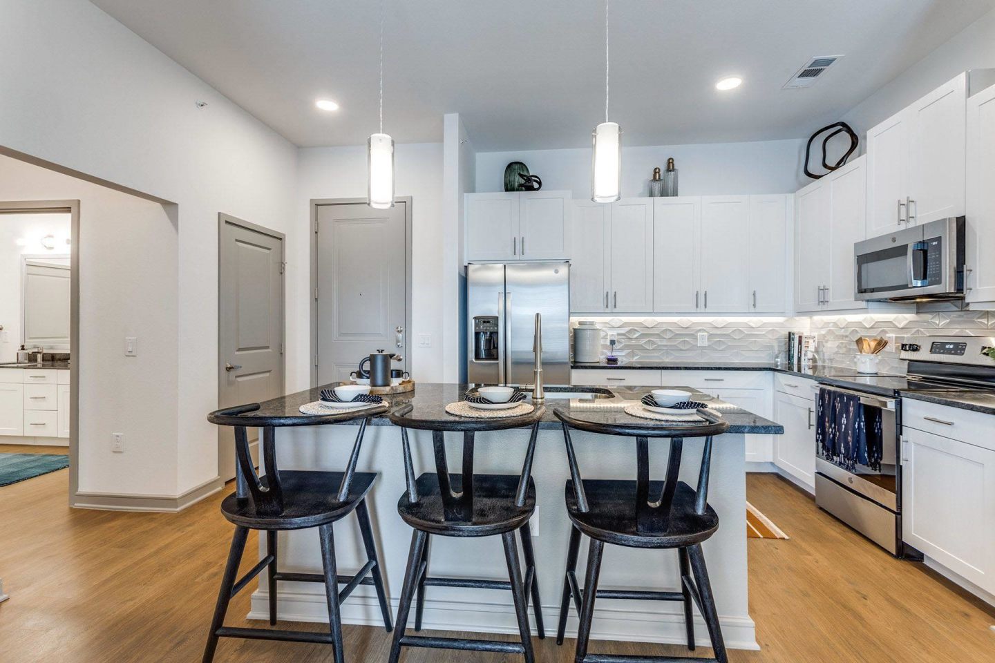Luxia Gallery House Image 32