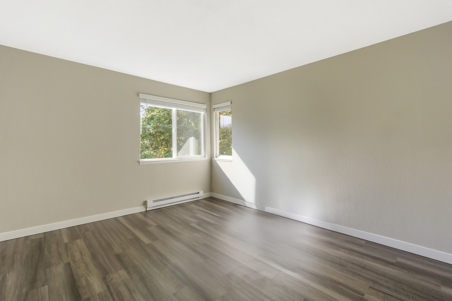 Alderwood Heights Image 13