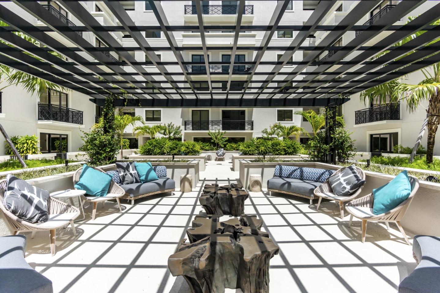 The Residences at Thesis Image 17