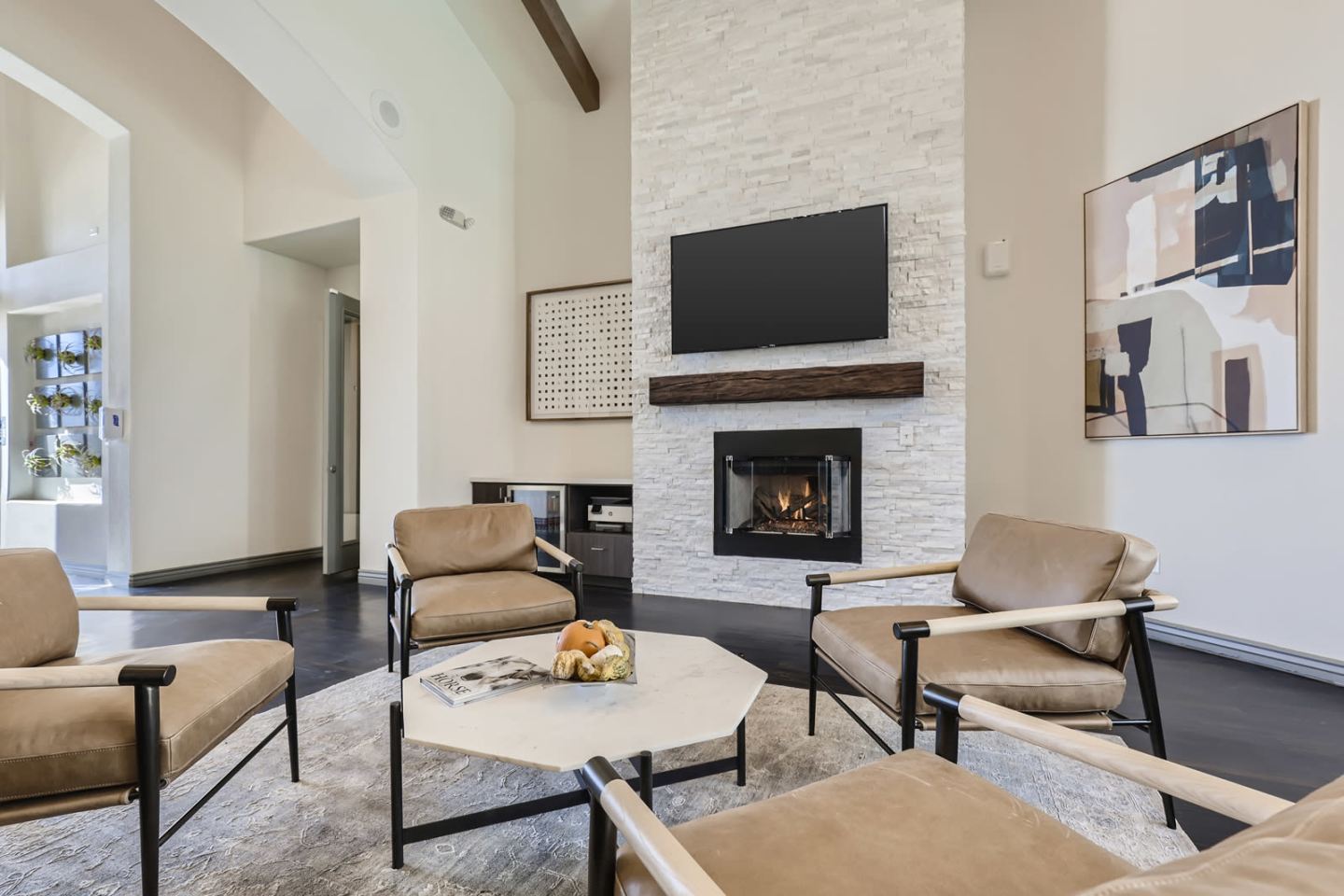 Mandarina Apartment Homes Image 62