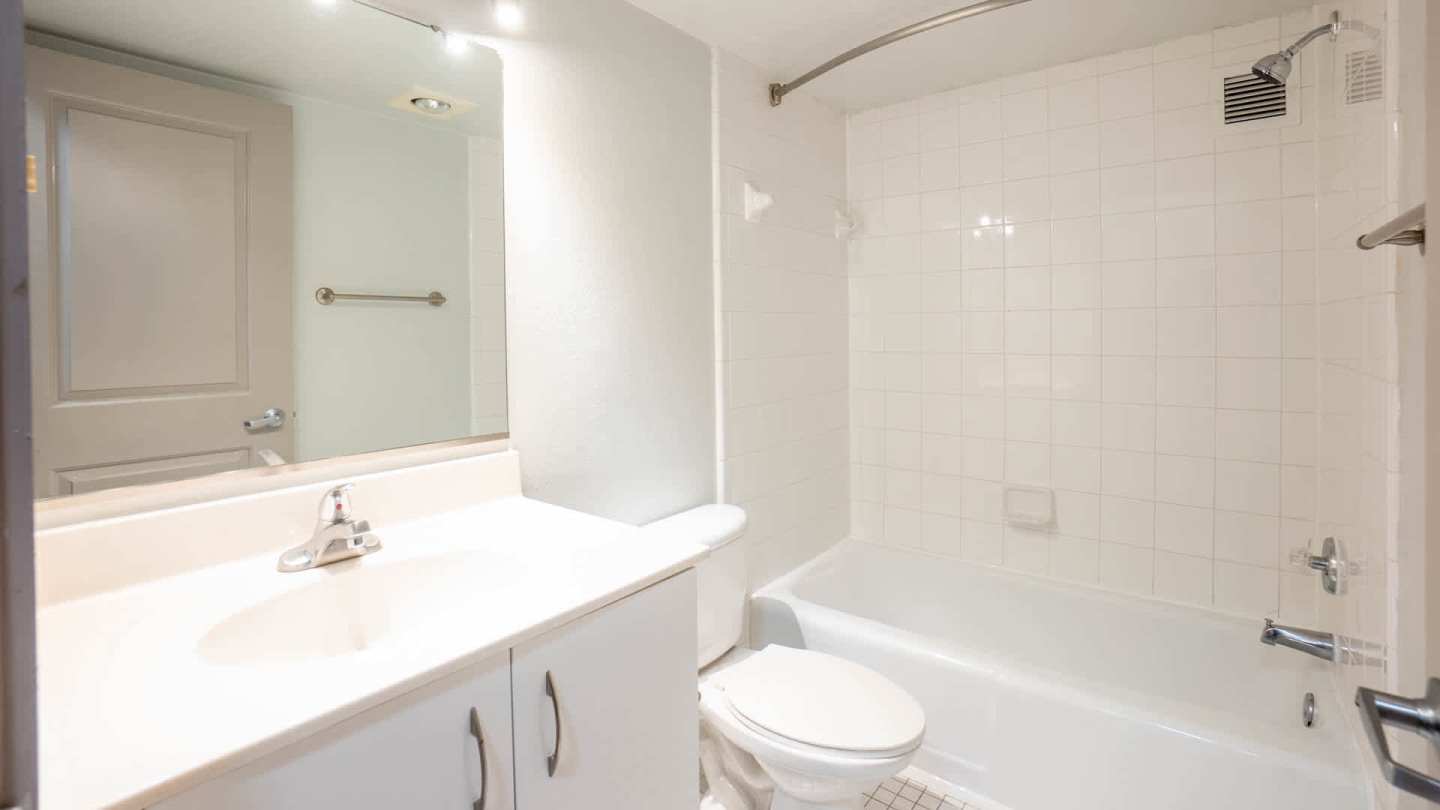 The Flats at Dupont Circle Image 18