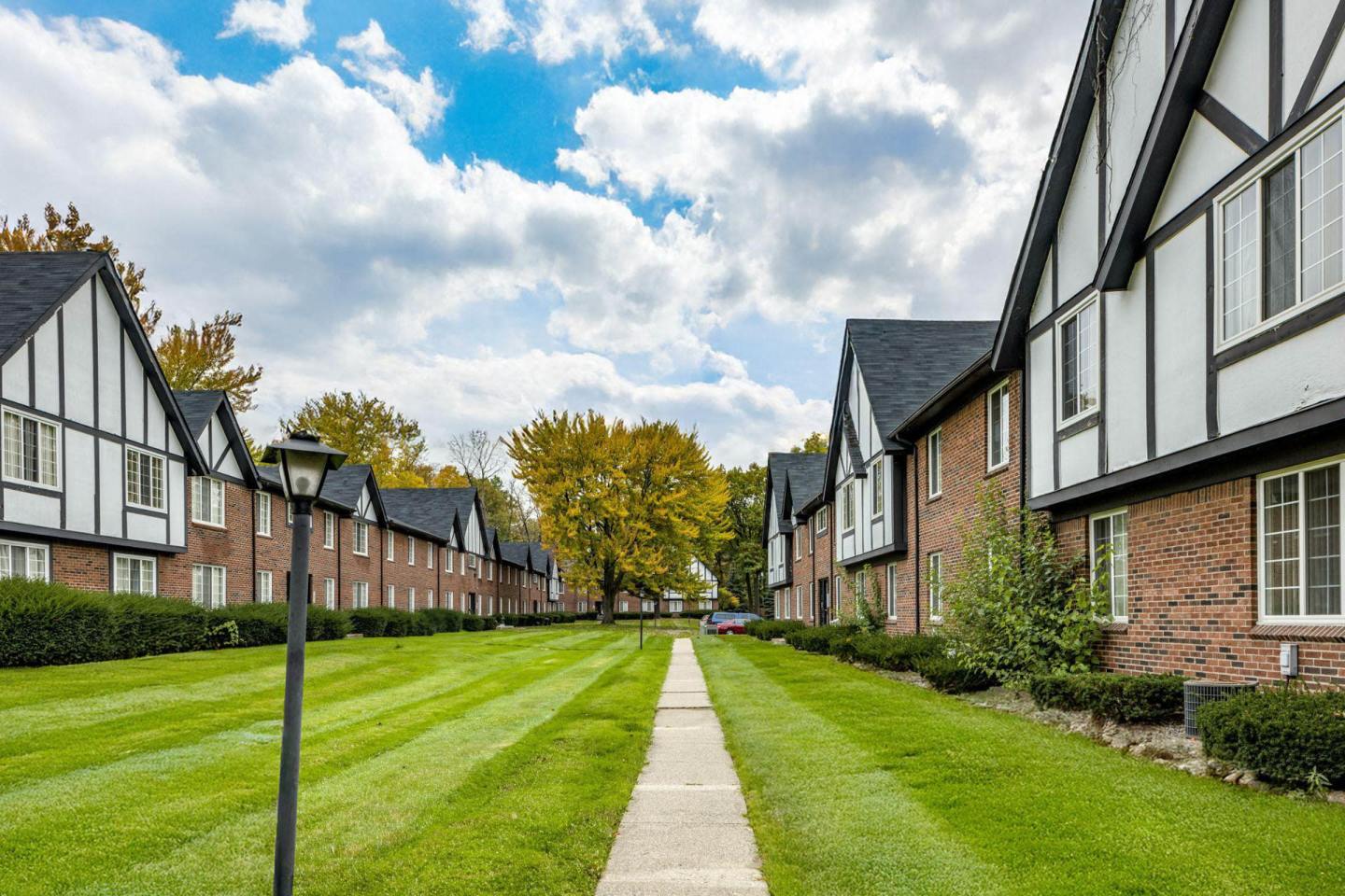 The Crossroads At Southfield Apartments Image 23