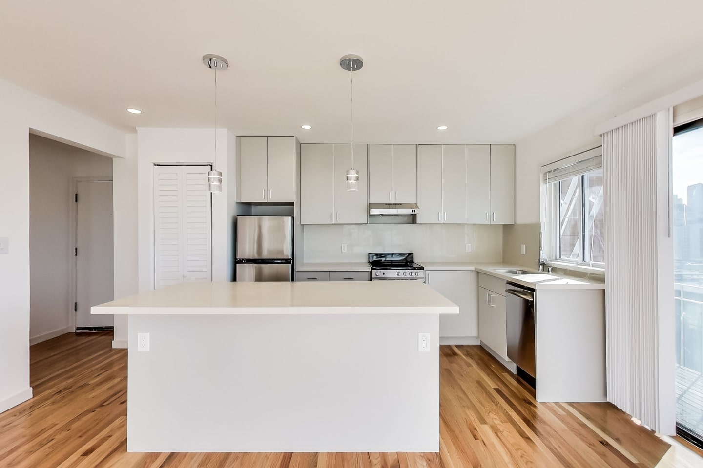 20 SAN ANTONIO Place Image 7