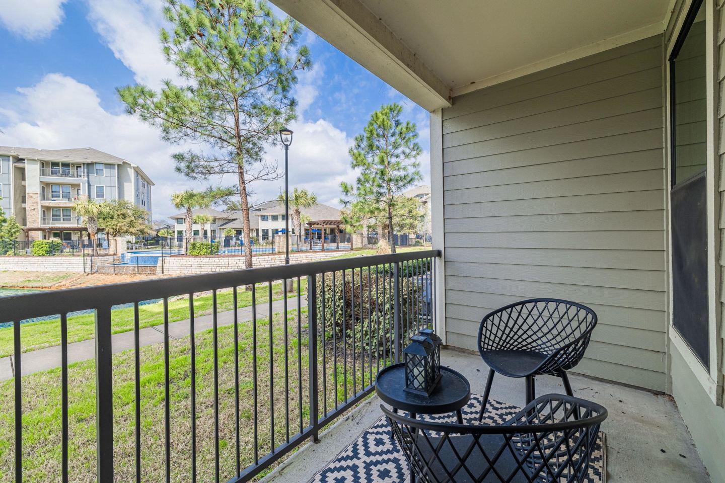 Rise Spring Cypress Image 30