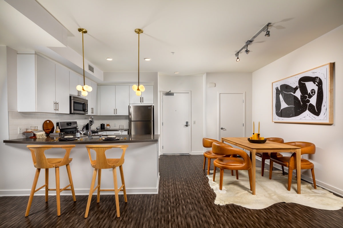 Be DTLA Apartments Image 7