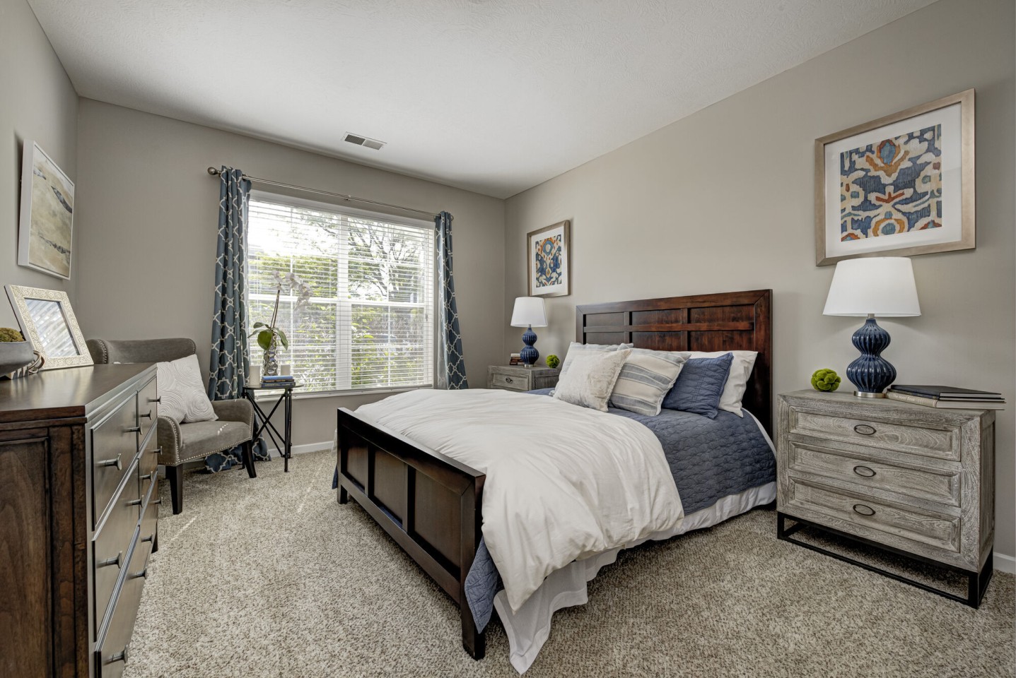 Dublin Square Image 15