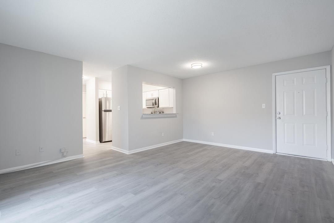 Ashton Village Apartment Homes Image 6