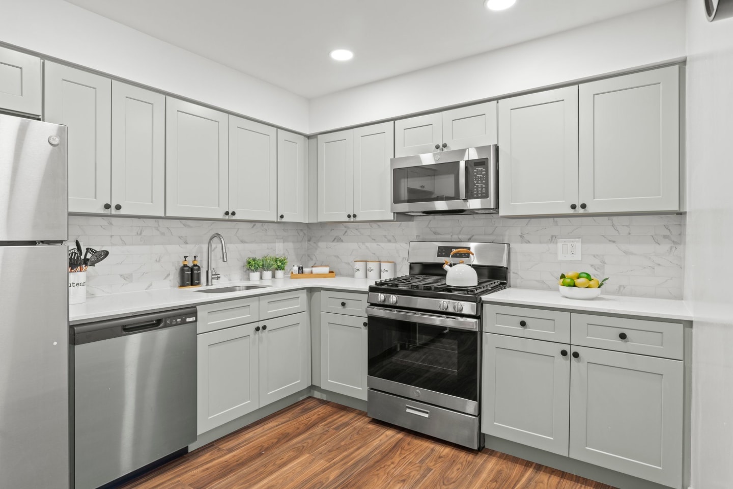 Waterside Apartments Image 12