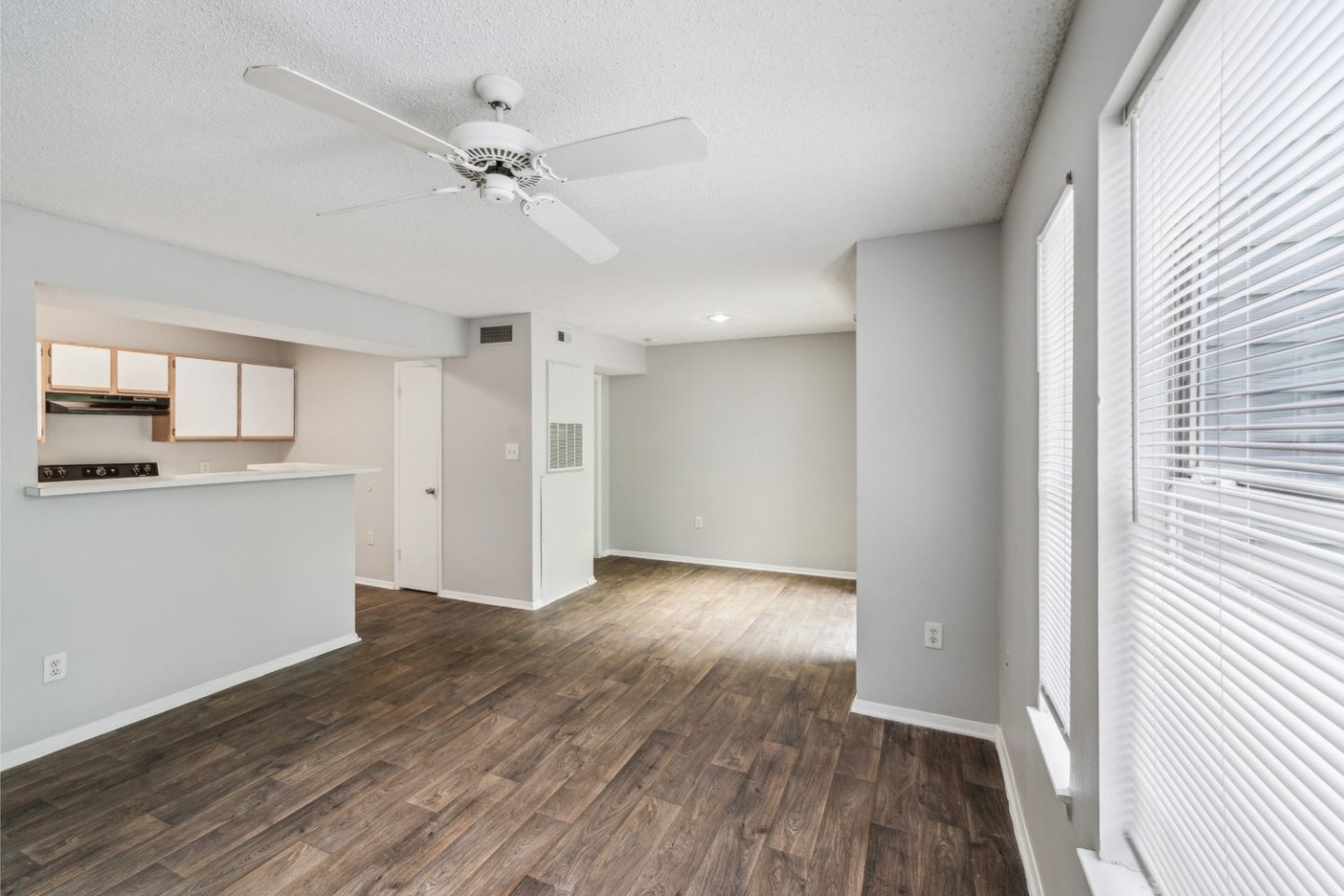 Mission Matthews Place Image 12