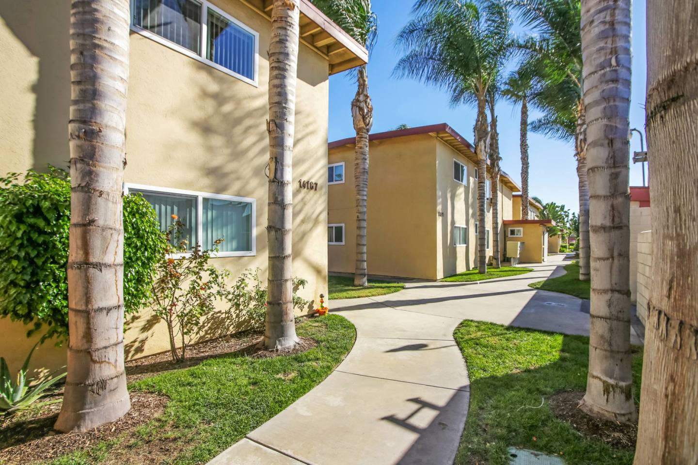 Villa Toscana Apartment Homes Image 6