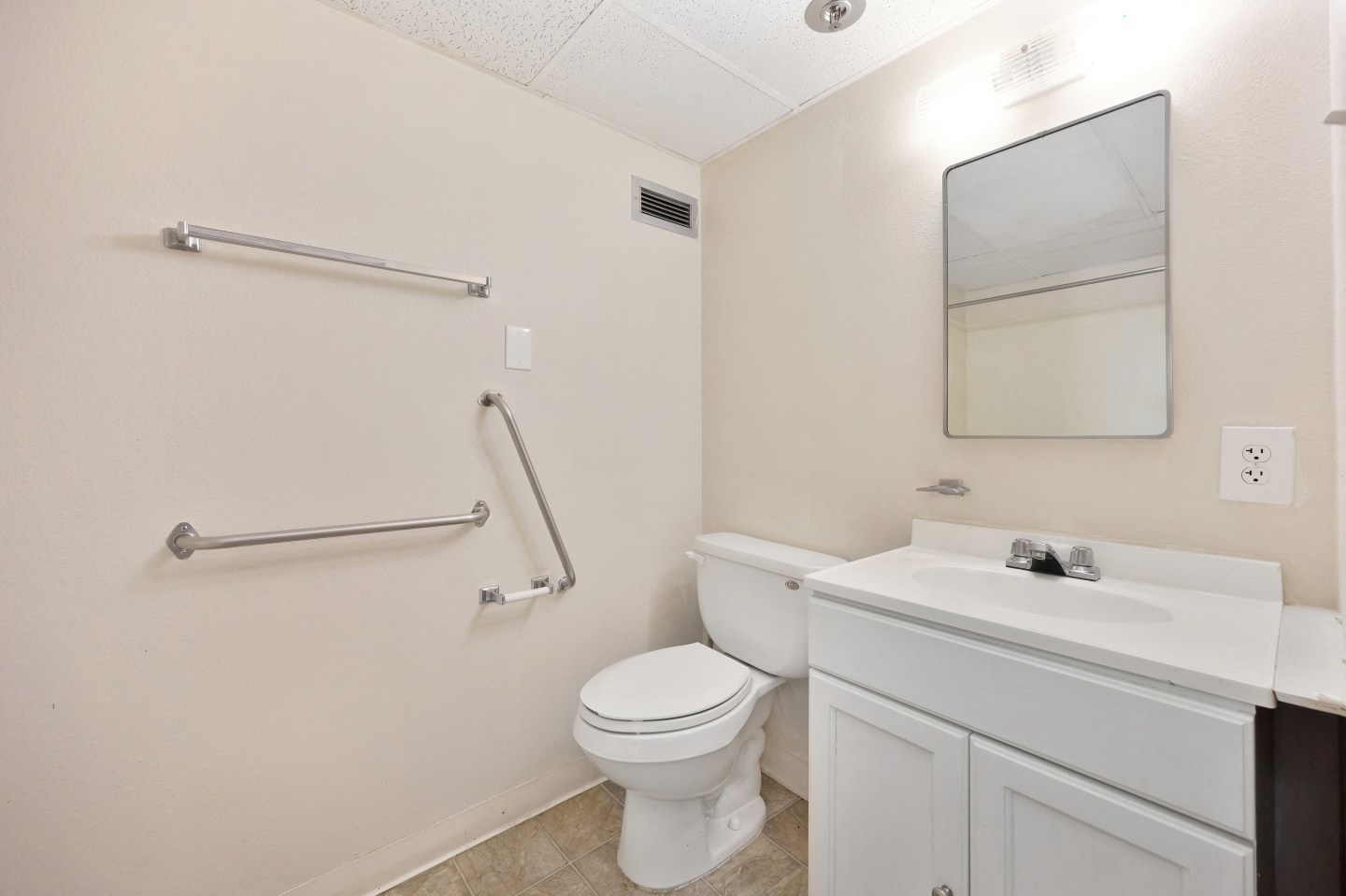Senior Living - Madison Tower Image 13