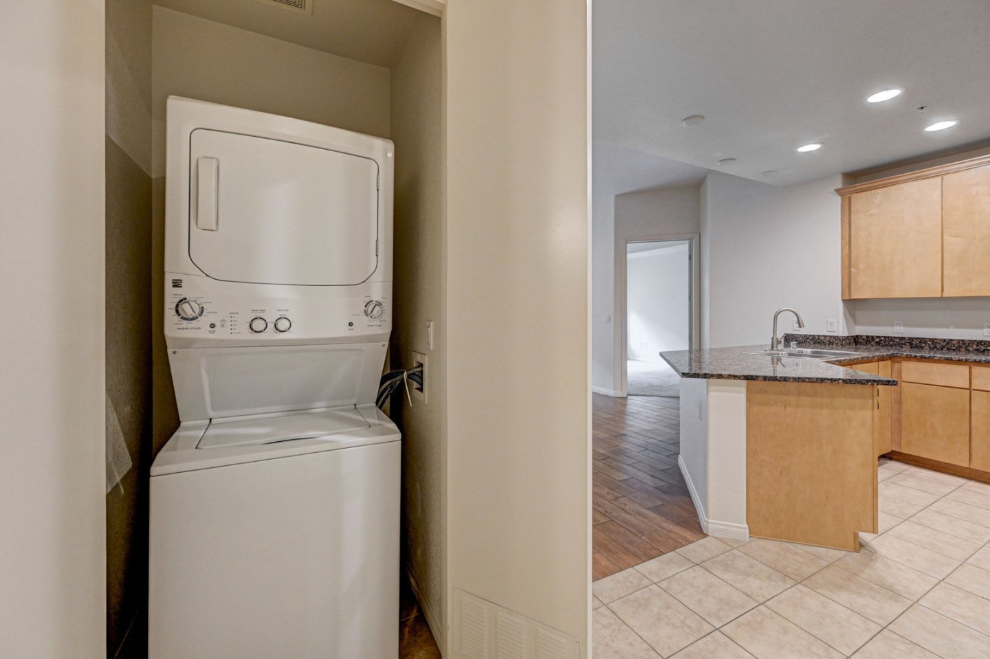 The Gramercy Residences Image 65