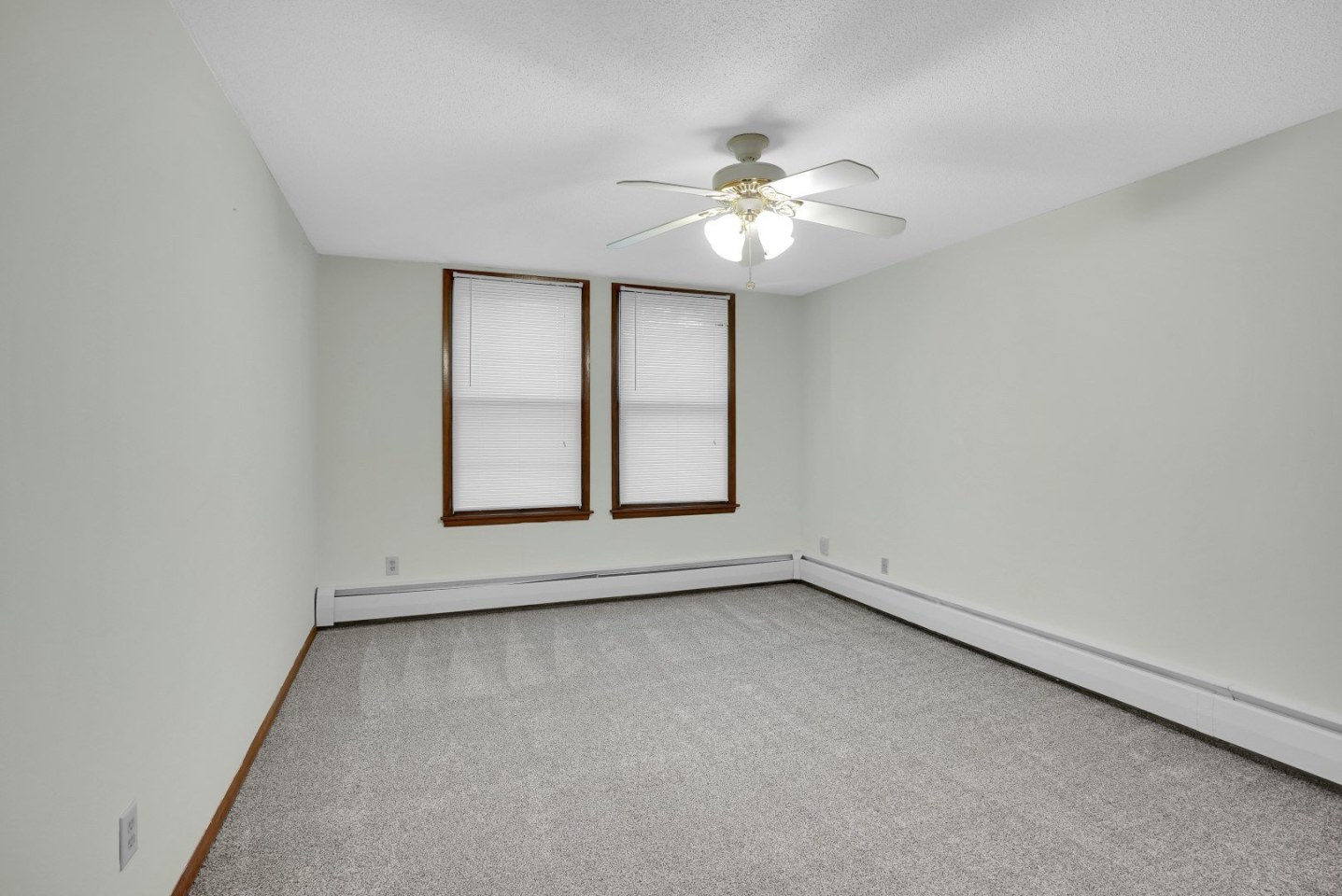 The Arbors Apartments Image 13
