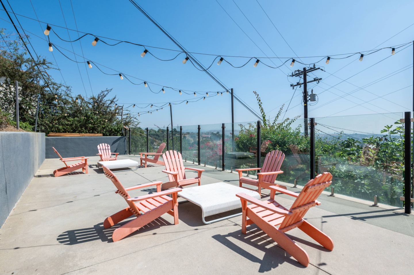 Emerald Hills Apartment Homes Image 9