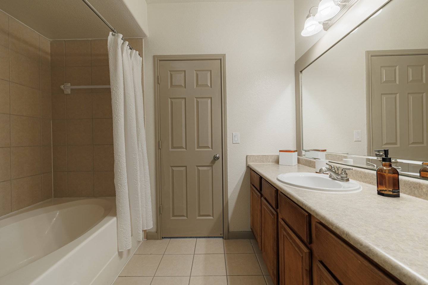 The Retreat at Stafford Apartments Image 15