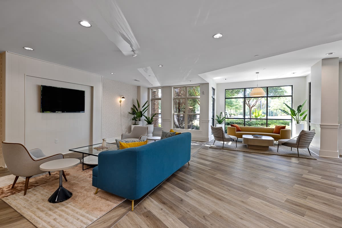 Lofts at Weston Lakeside Image 41
