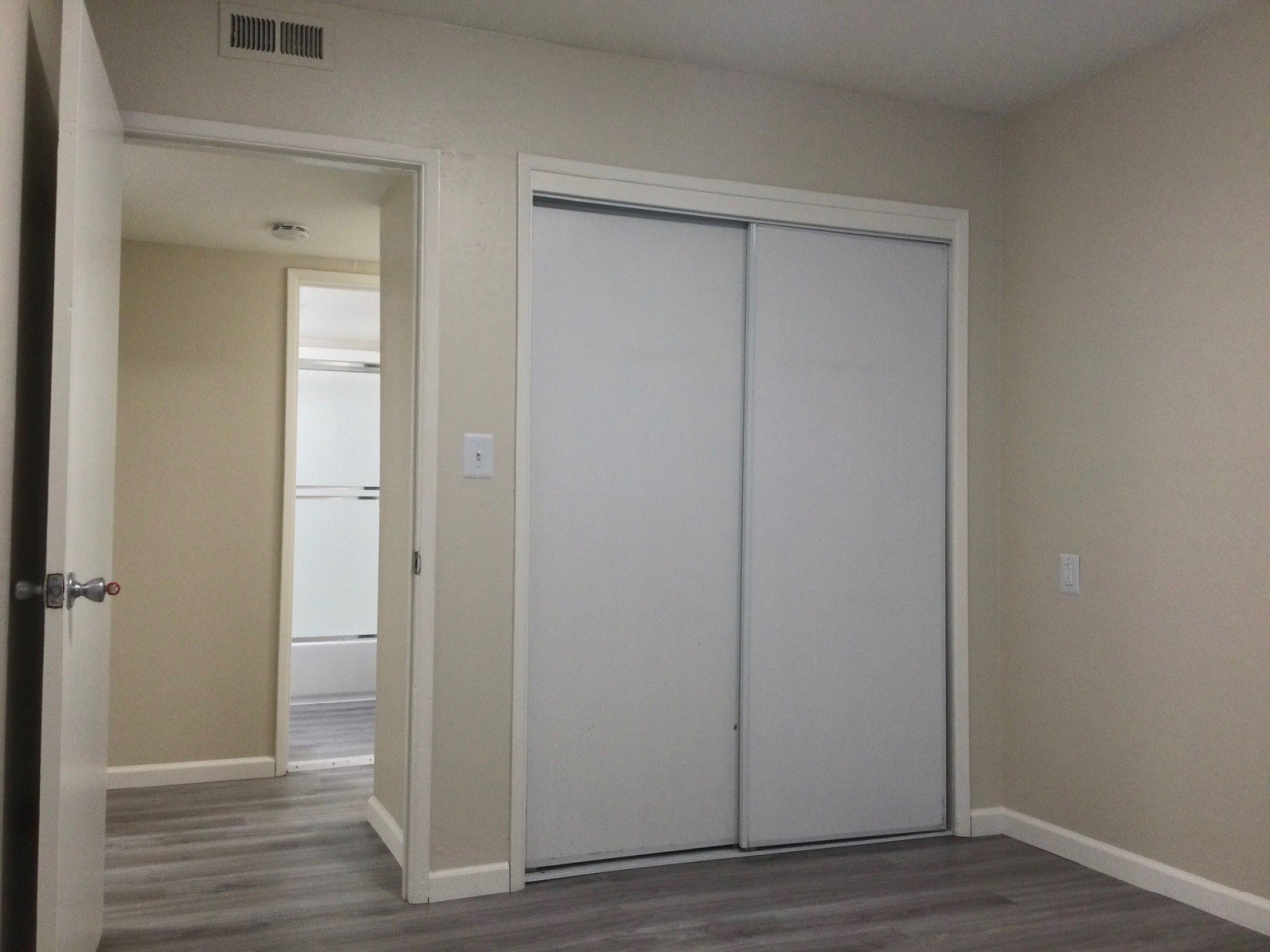 470 Apartments Image 15