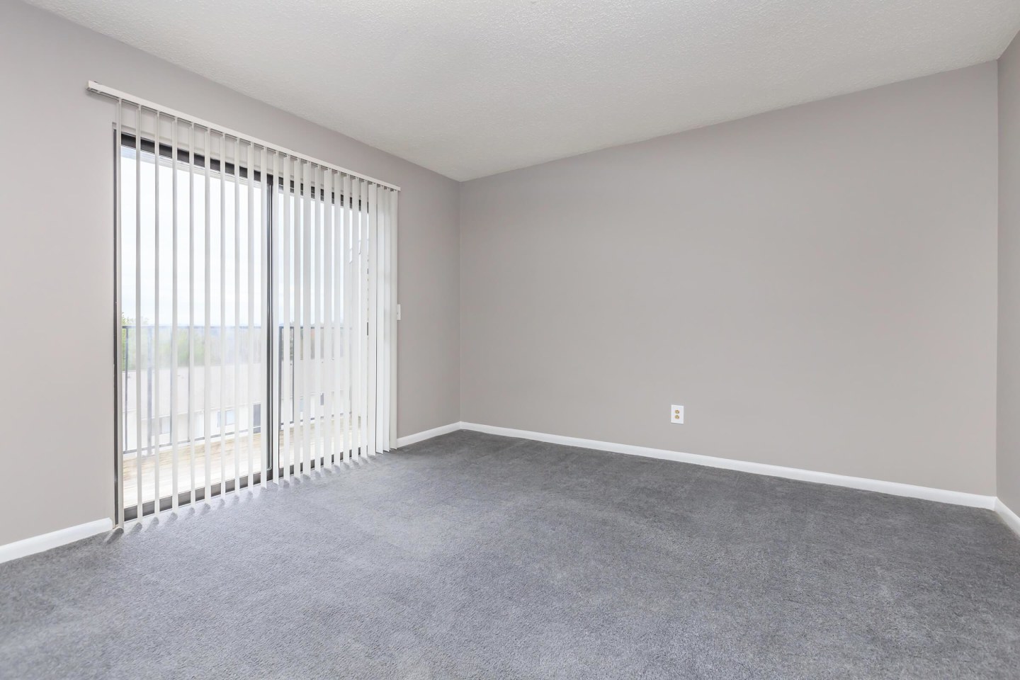 Hickory View Image 30