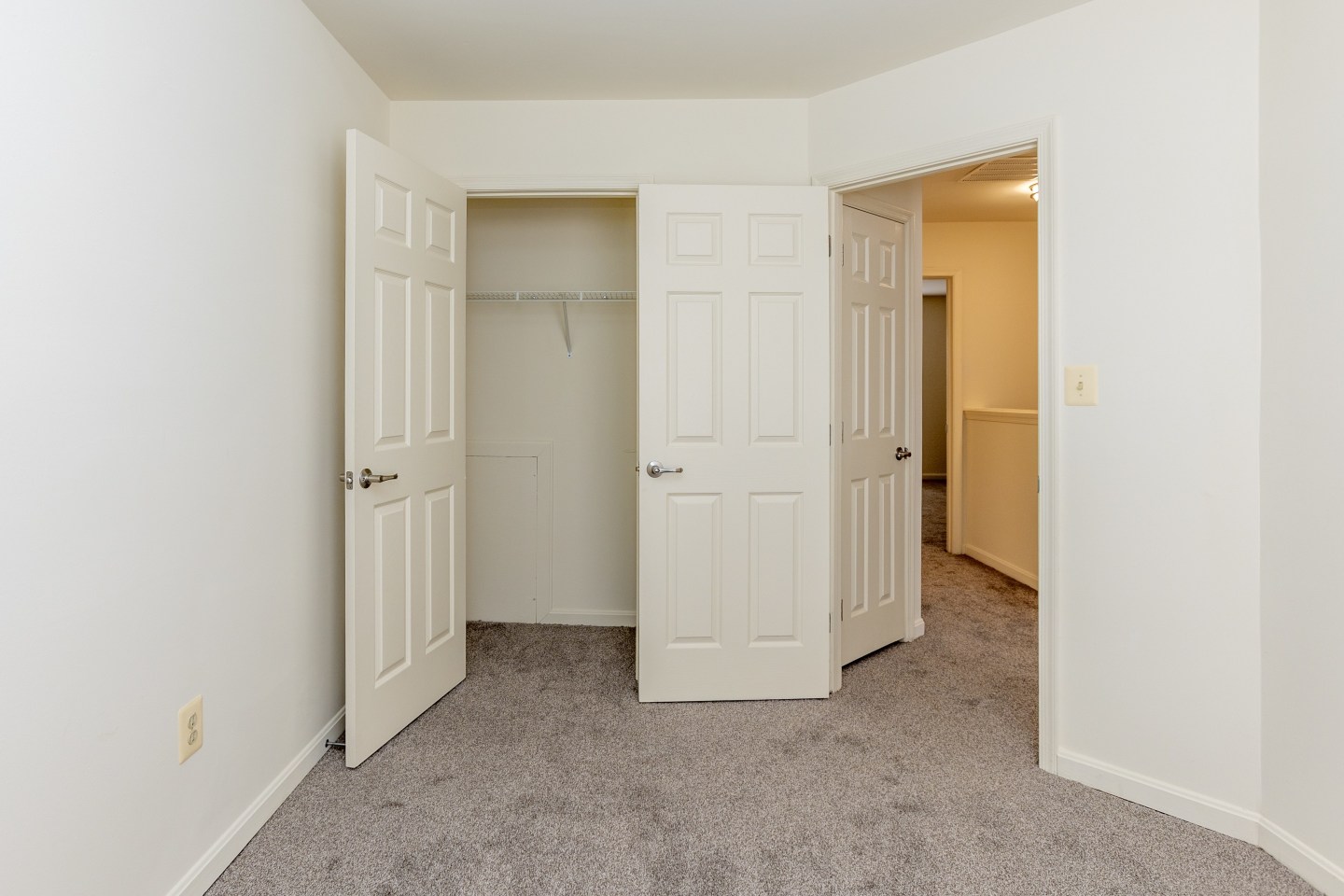Carlson Woods Townhomes Image 12