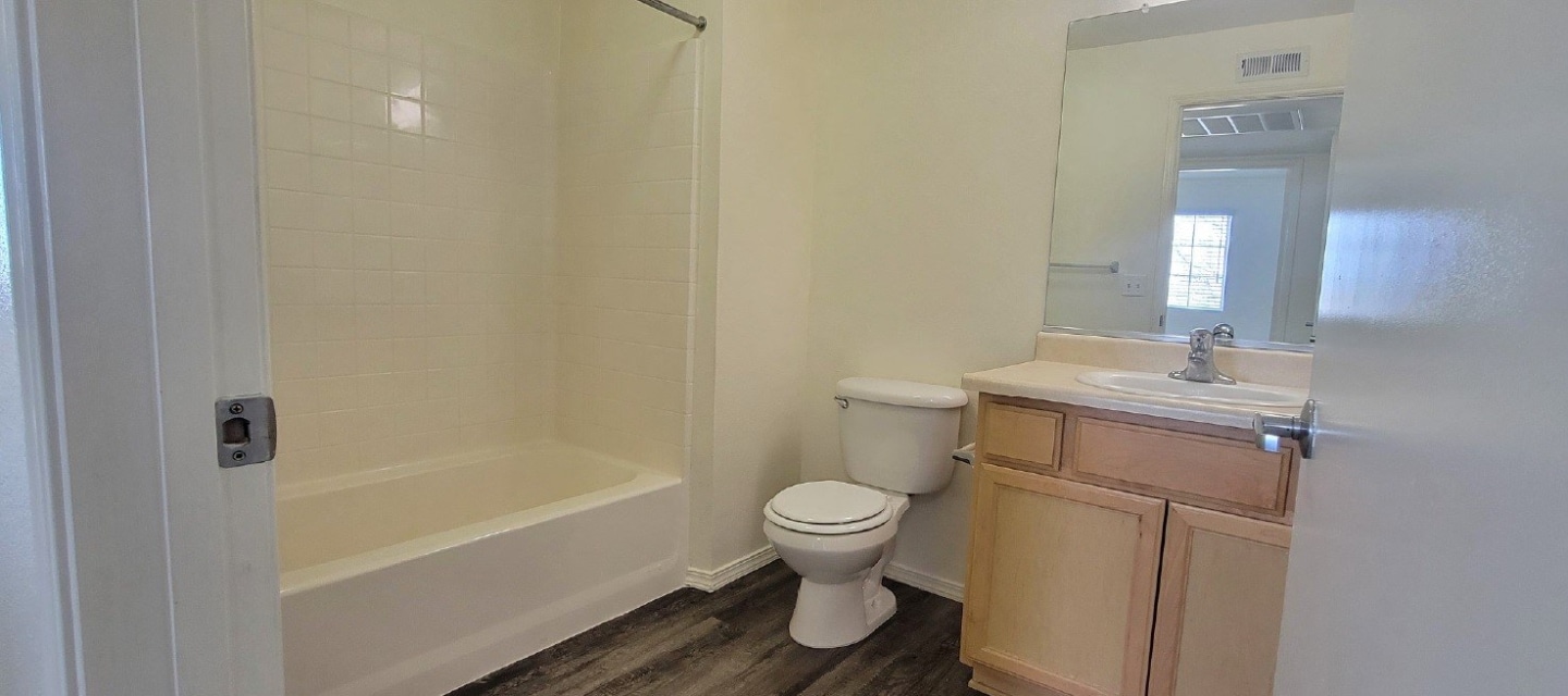 Larkspur Village Apartments Image 20