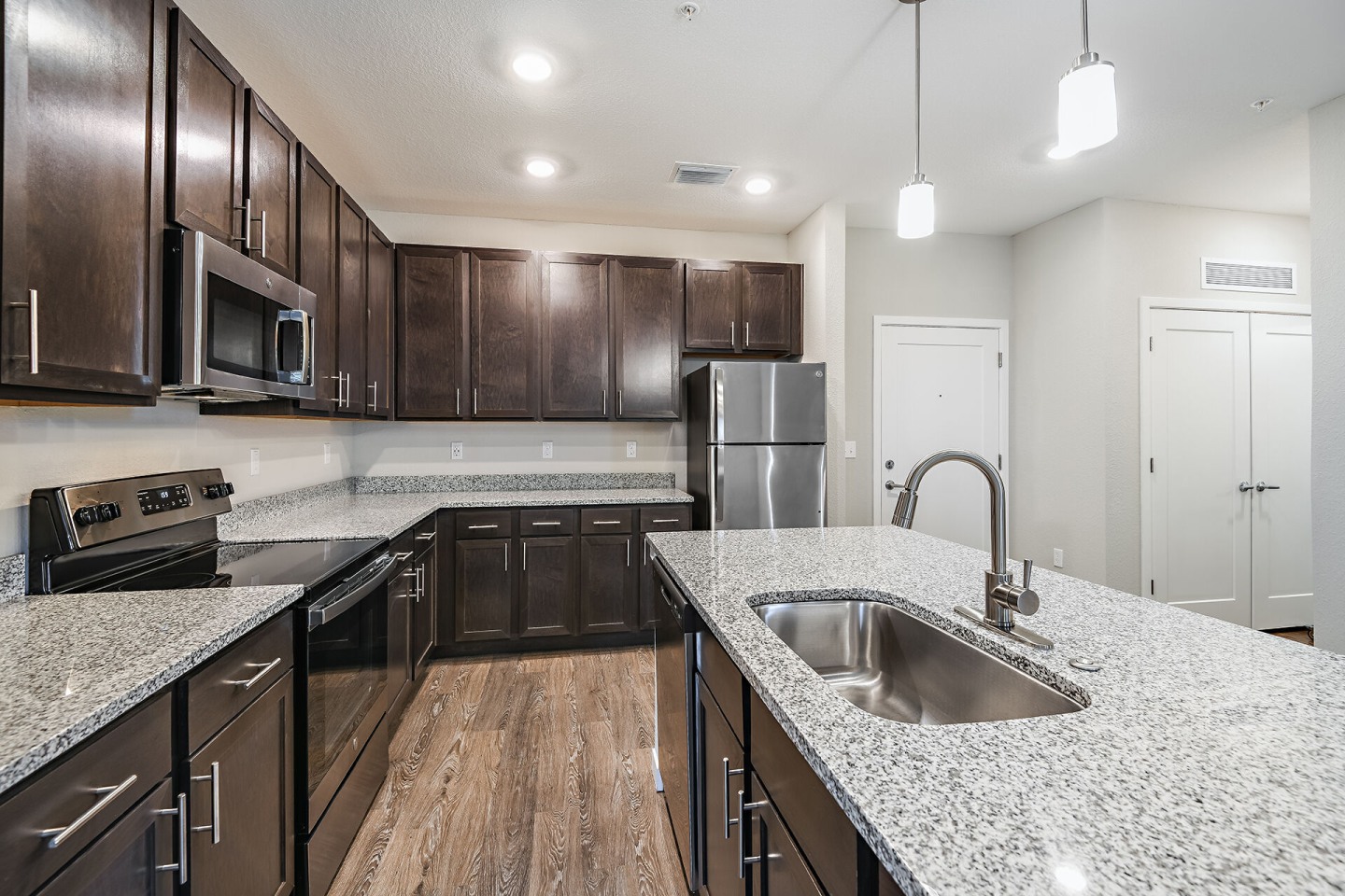 Parkside at Avalon Park Image 36