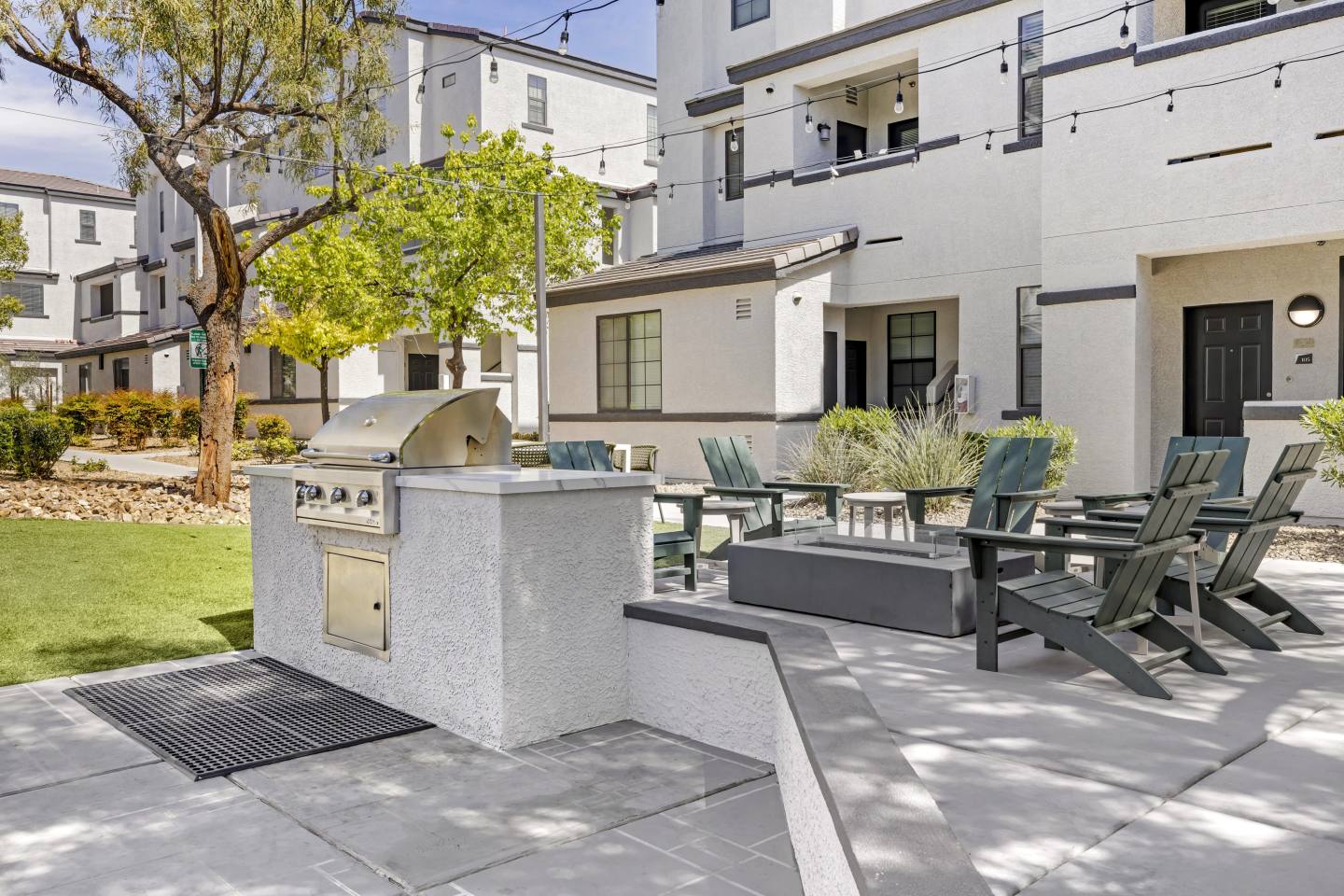 The Michael B Townhomes and Flats Image 18