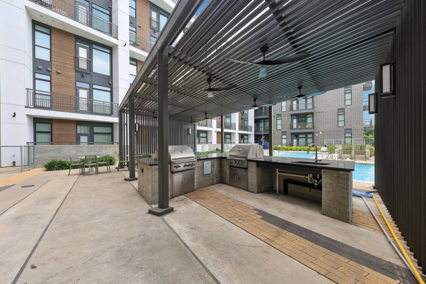 Revl Med Center Image 37