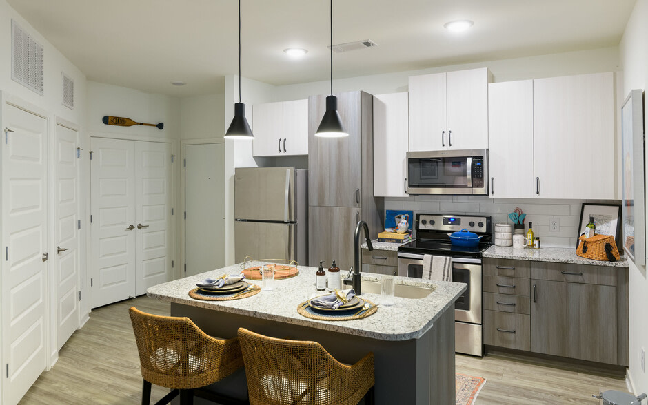The Eddy At Riverview Landing Image 3