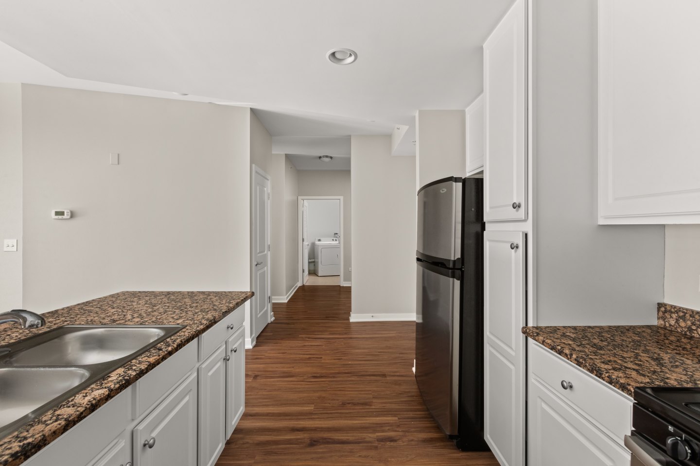 Kingston Pointe Apartments Image 13