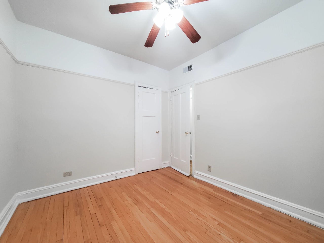 Park Shores Image 19