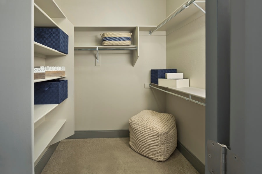 District at Biltmore Apartments Phoenix Image 12