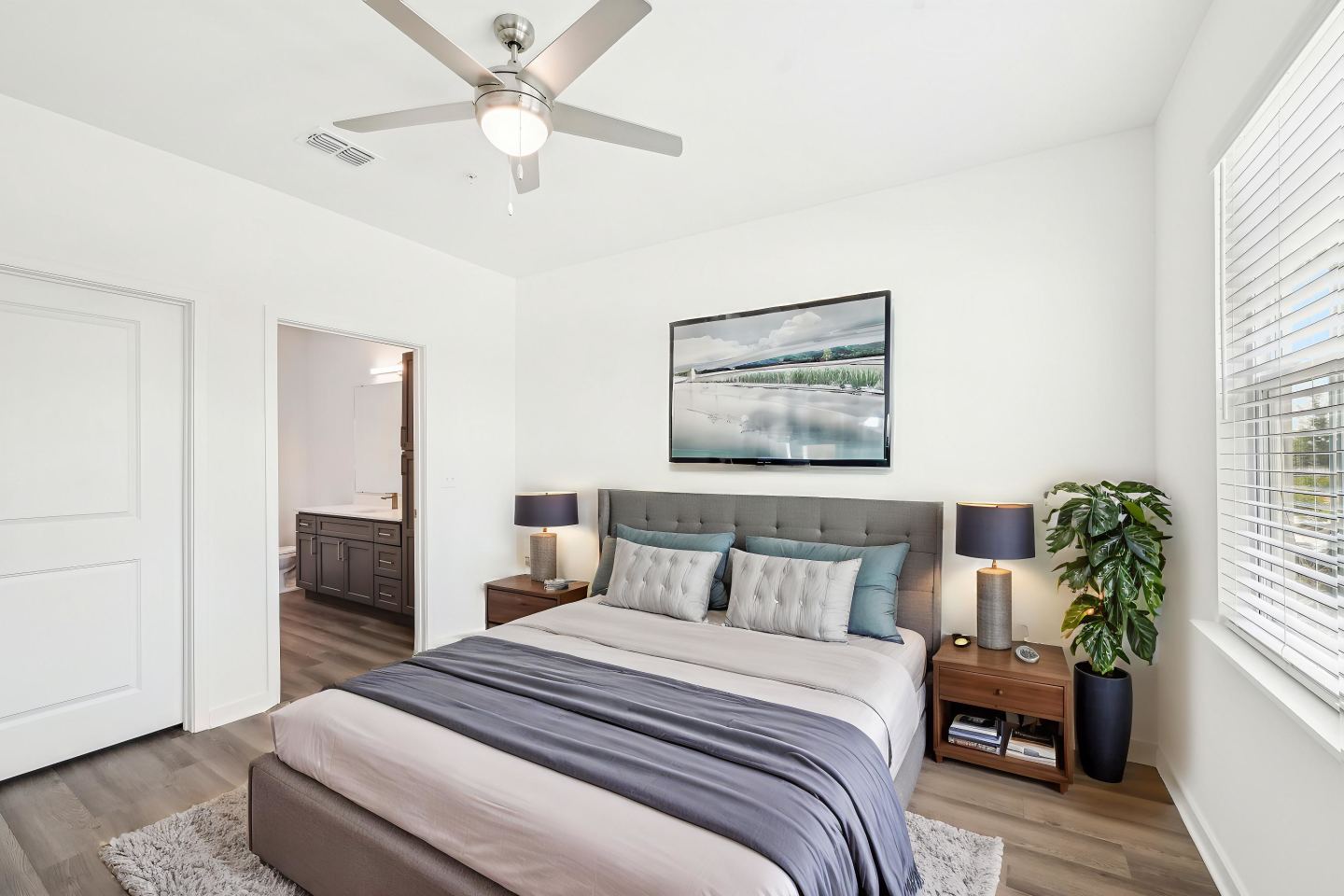 Revello Apartments Image 35