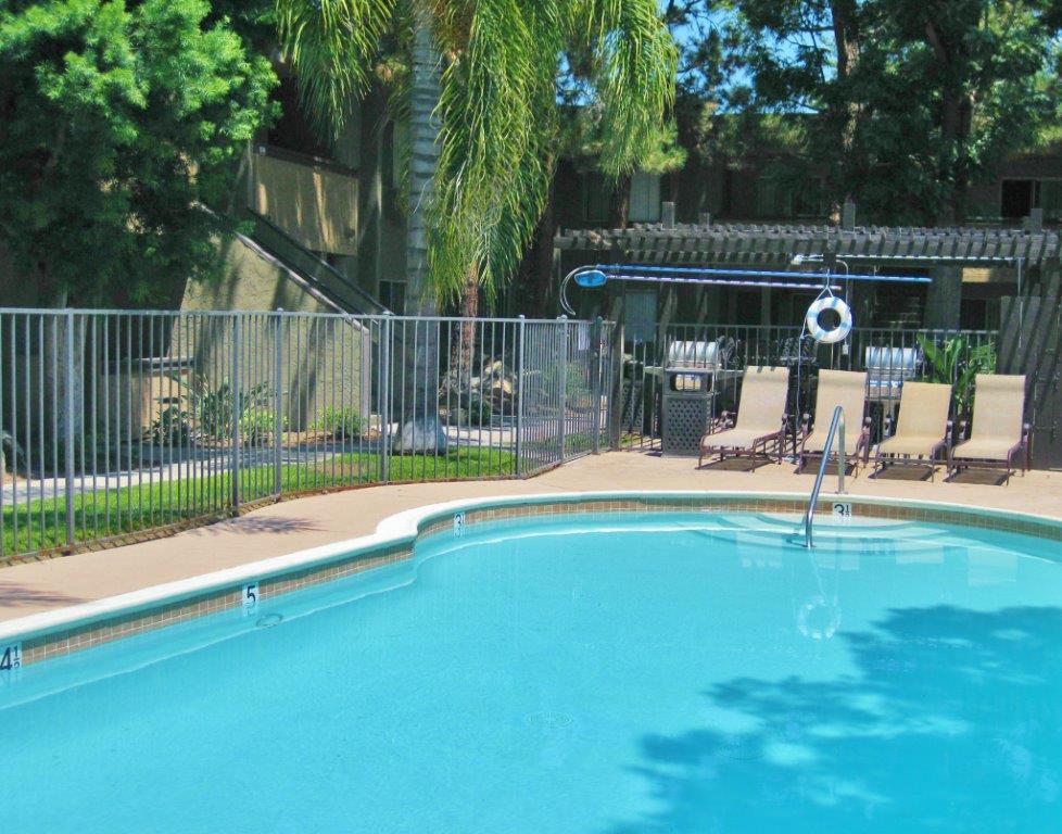 Scripps Poway Villas Image 9