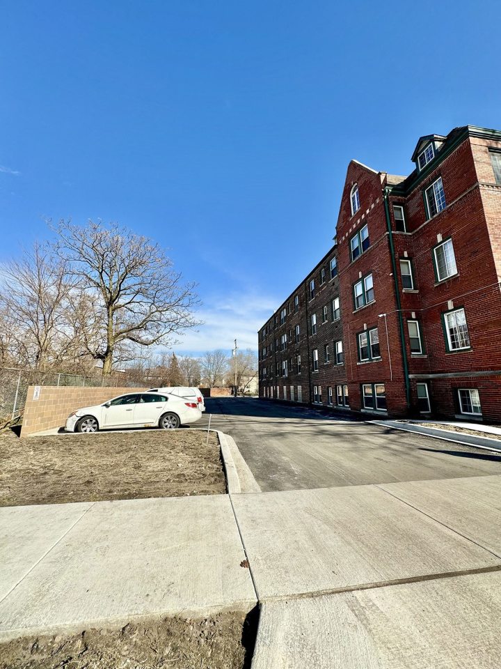 Hubbard Apartments Image 4