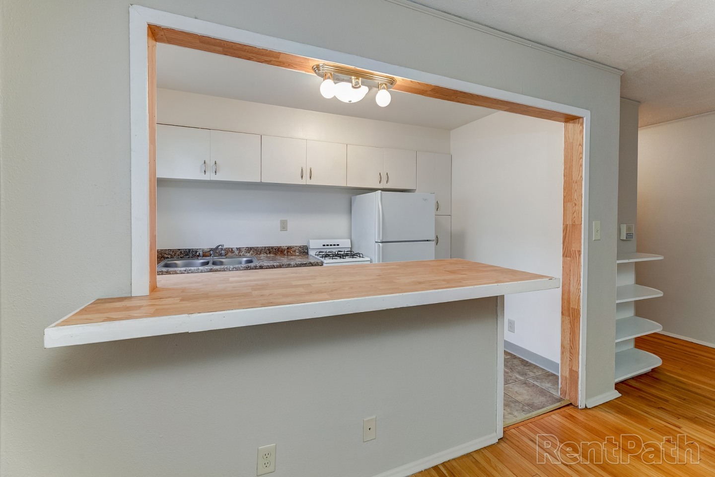 Uptown West Apartments Image 9