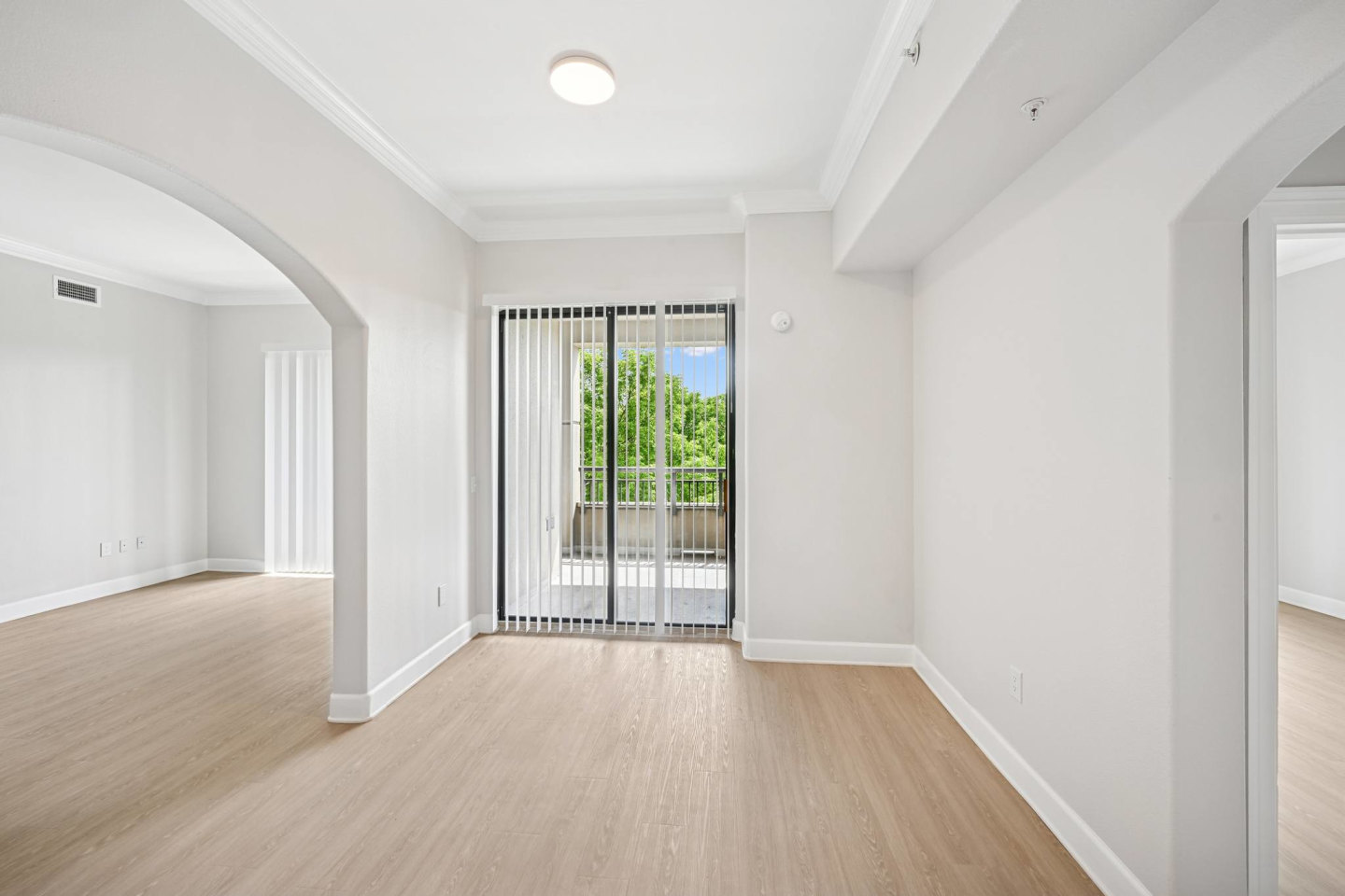 4550 Cherry Creek Image 25