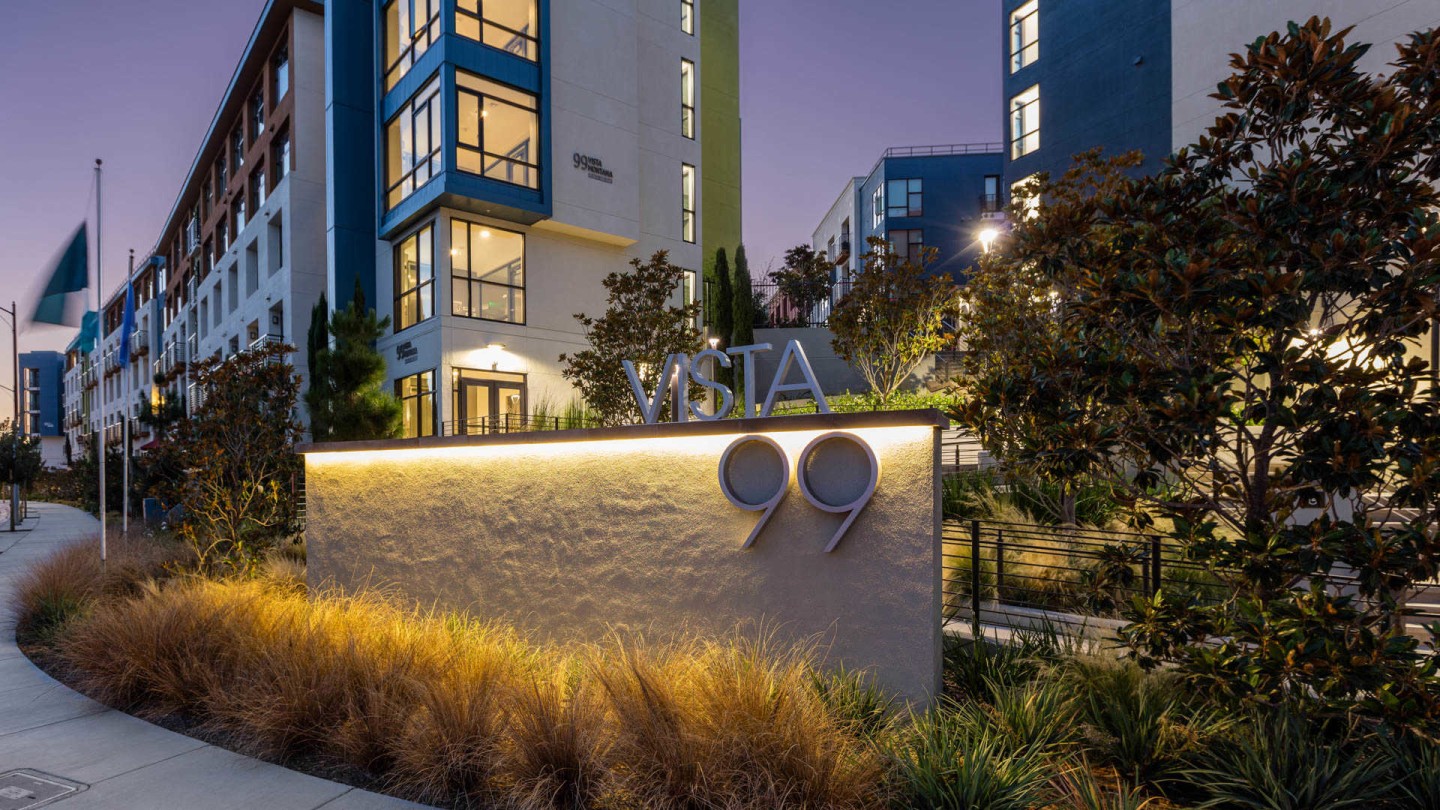Vista 99 Apartments Image 39