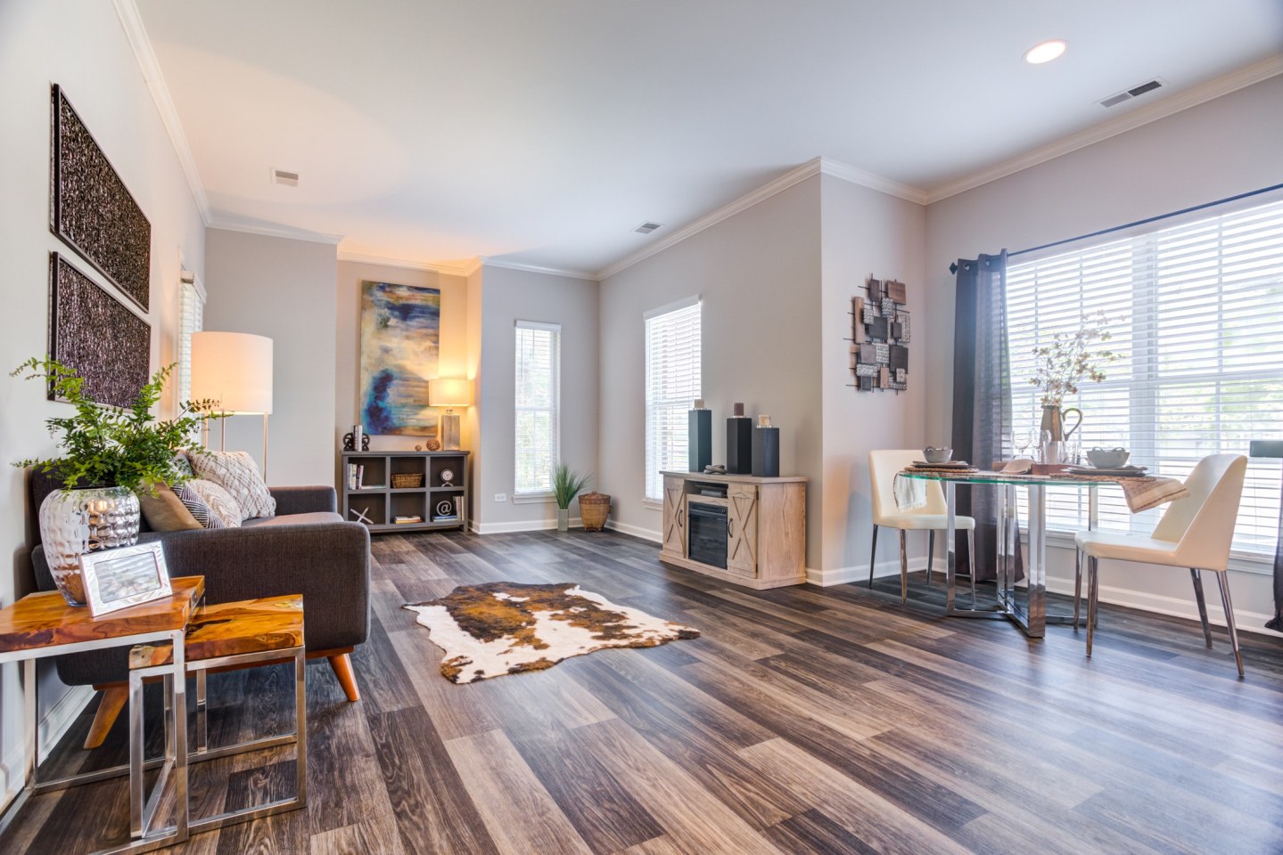Dwell At Naperville Image 5