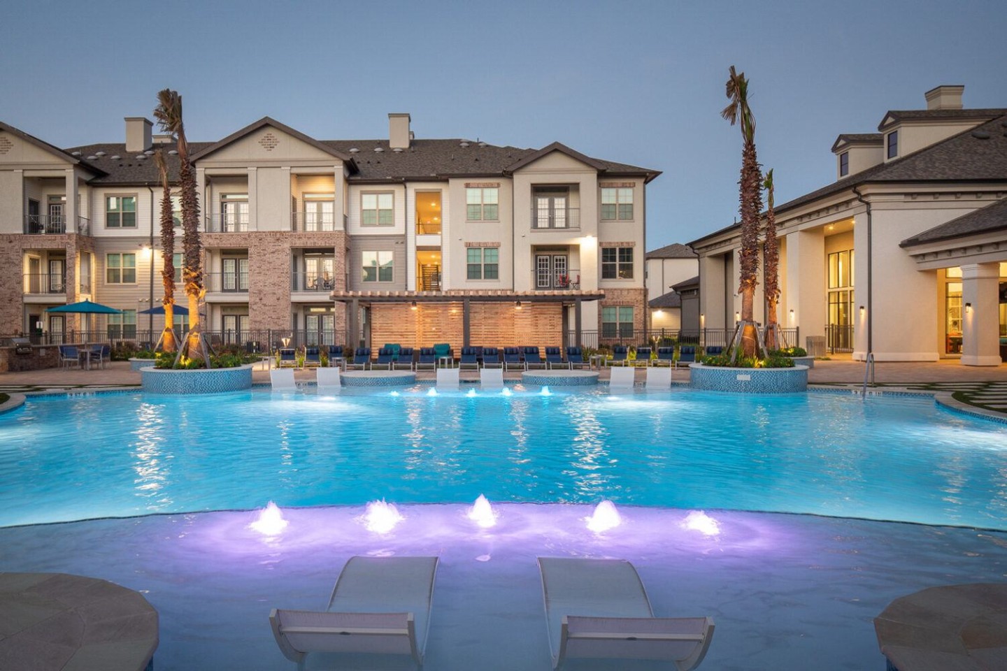 Royal Sienna Image 30