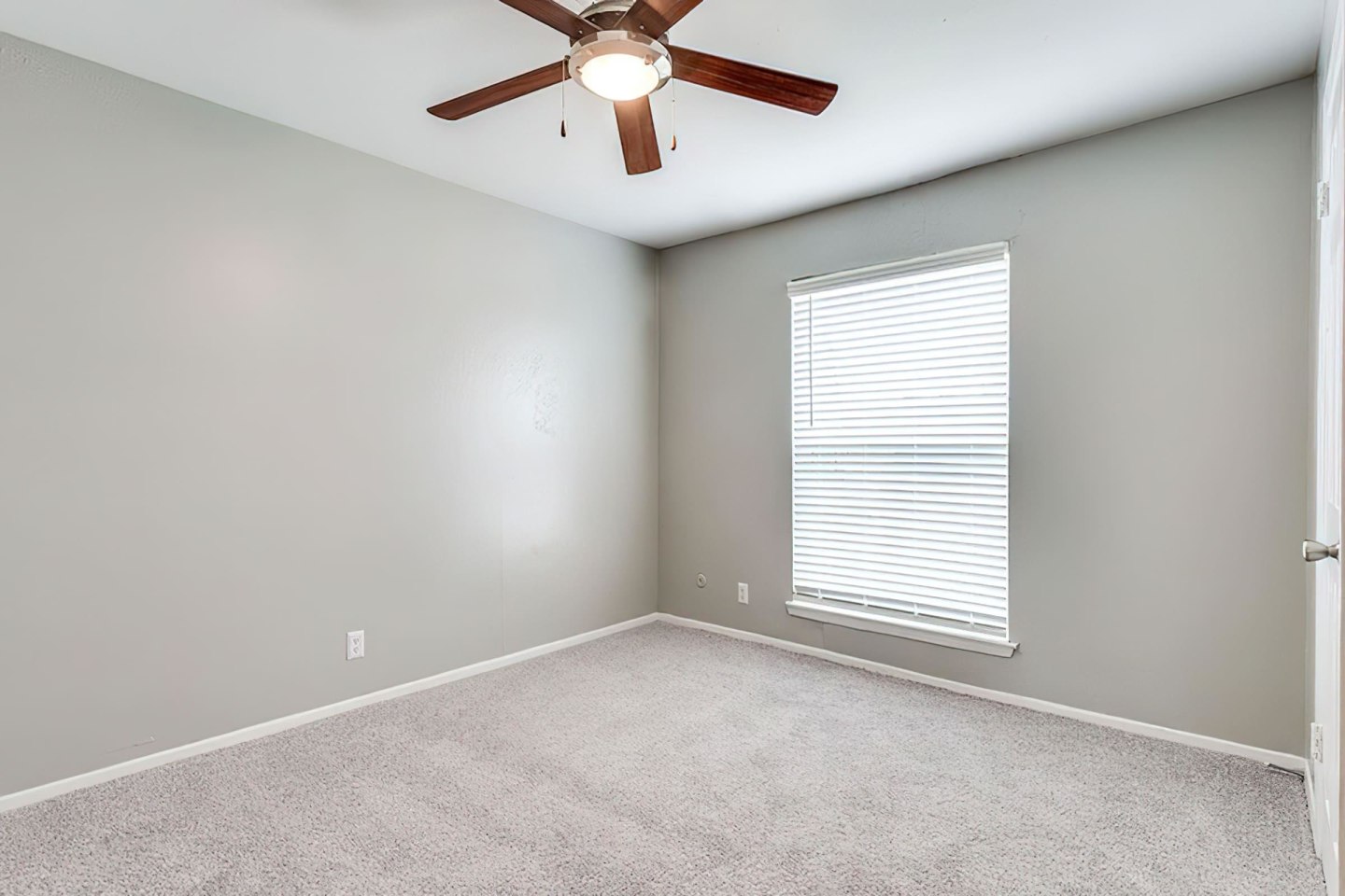 Fleetwood Apartment Homes Image 38