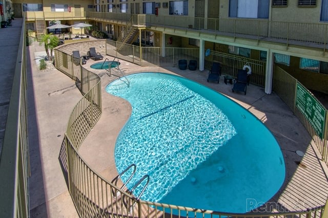 University Commons at Northridge Image 23