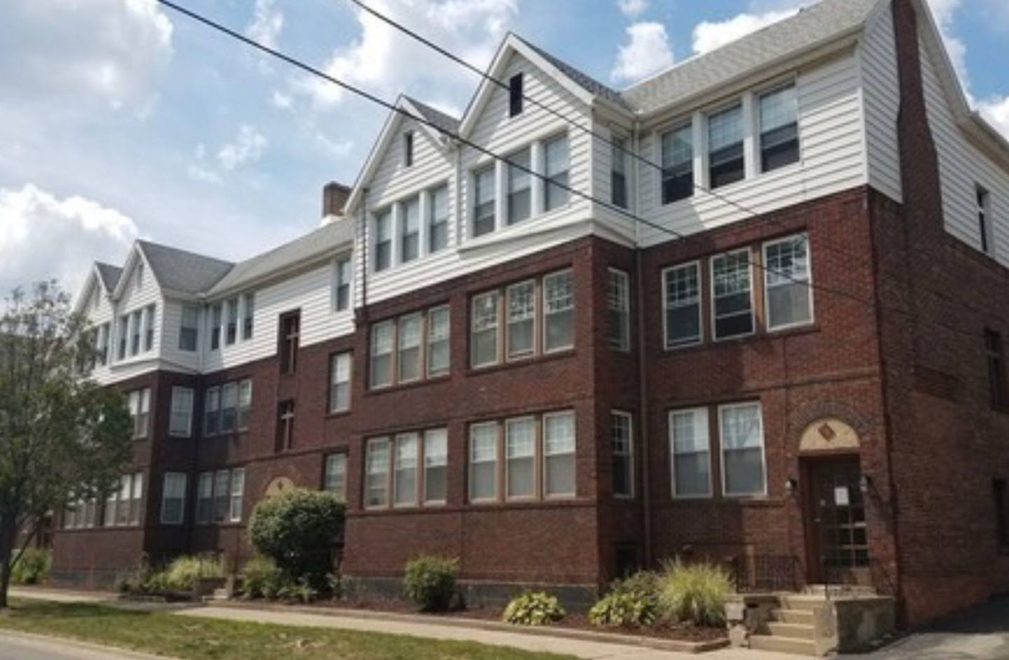 Wildwood Apartments Image 1
