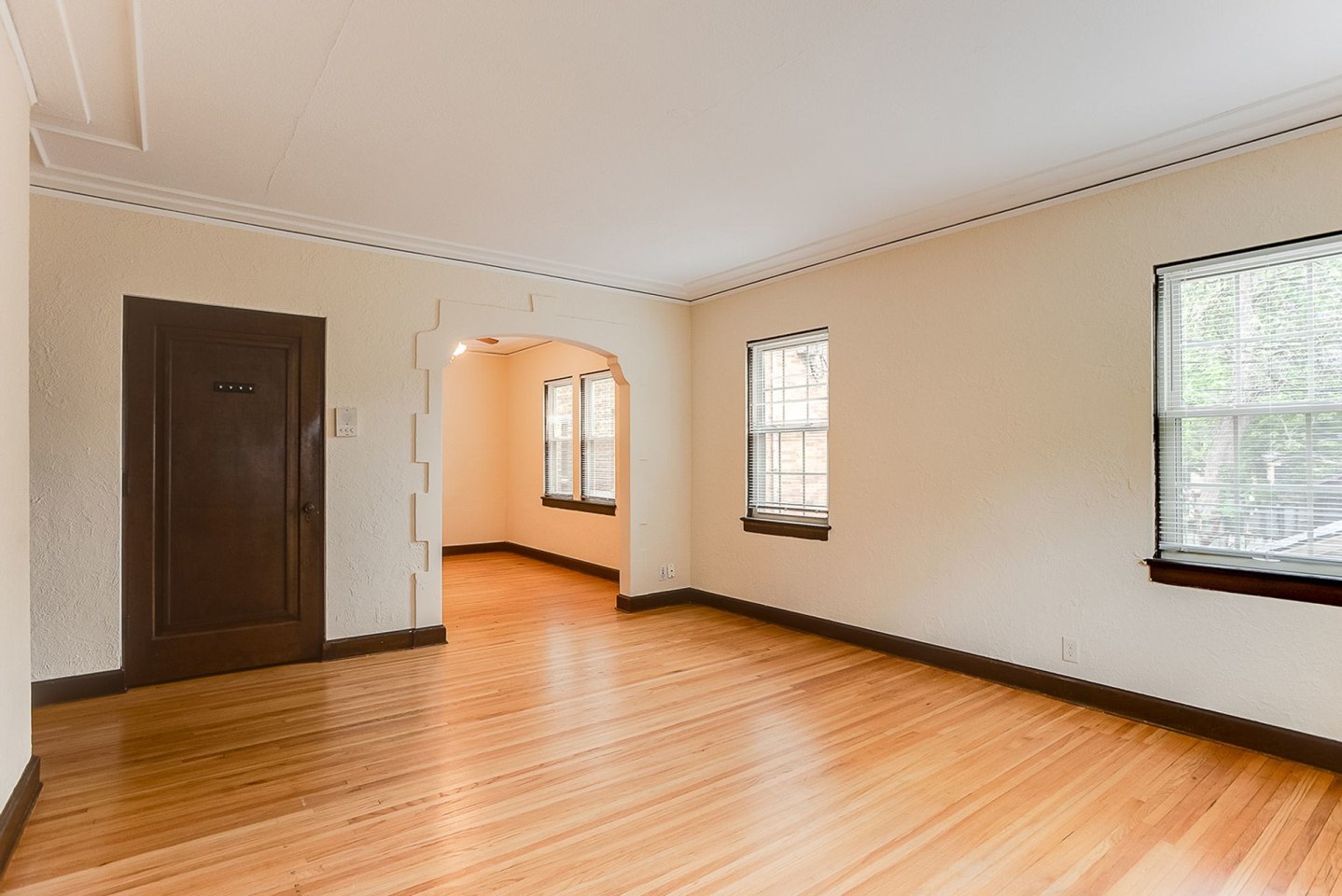 2880 Irving Avenue S Image 6